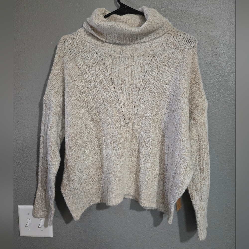 Dreamers By Debut Oatmeal Color Turtleneck Knit Wool Blend Sweater Size Small